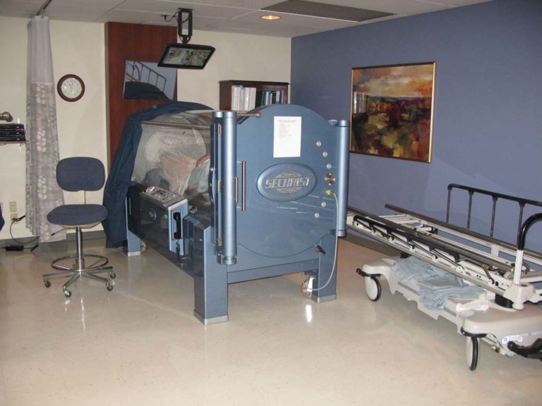 1990s Sechrist Monoplace Hyperbaric Chamber