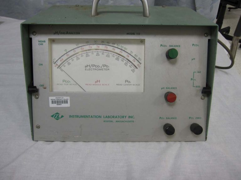 1963 IL 113 pH/PCO2/PO2 Electrometer