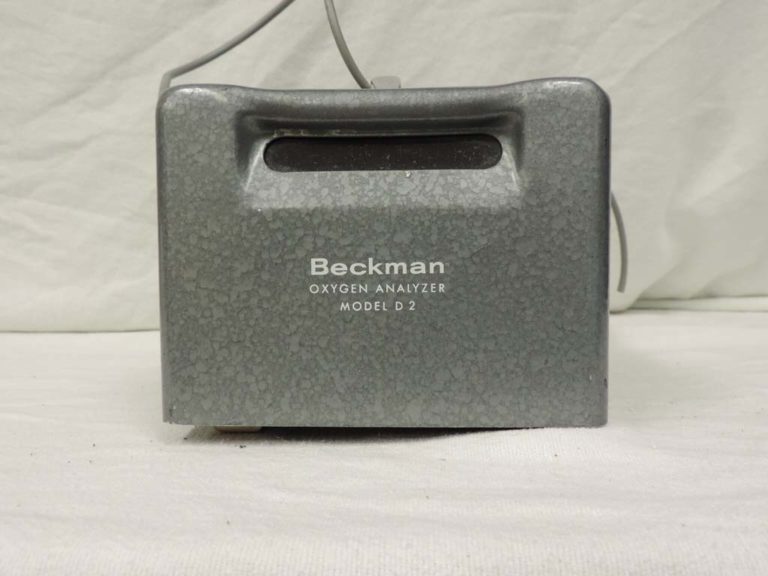 Beckman D-2 Analyzer